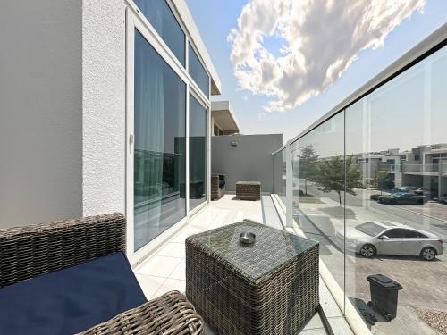 Stylish 3BR Retreat Bright Interiors Townhouse Comfort, Dubaj (zdjęcie 6)