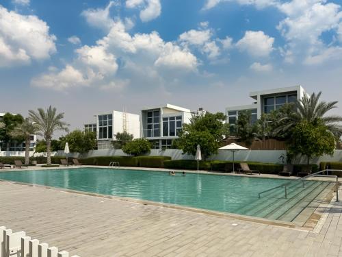 Stylish 3BR Retreat Bright Interiors Townhouse Comfort, Dubaj (zdjęcie 5)