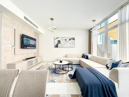 Stylish 3BR Retreat Bright Interiors Townhouse Comfort, Dubaj (zdjęcie 8)