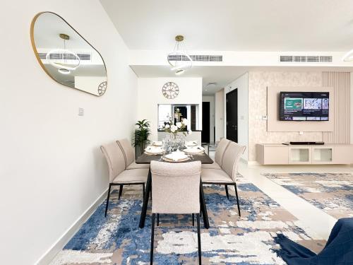 Stylish 3BR Retreat Bright Interiors Townhouse Comfort, Dubaj (zdjęcie 9)