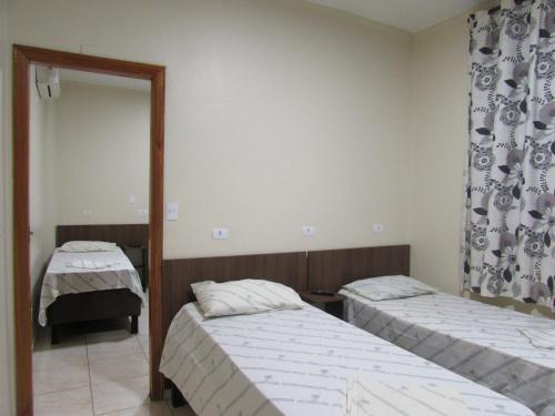 Quadruple Room image 4