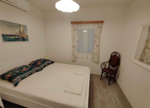 Apartment Povljana 1 - image 11