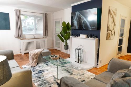 Luxury Virginia Water 3BR near Thorpe Park & Heathrow