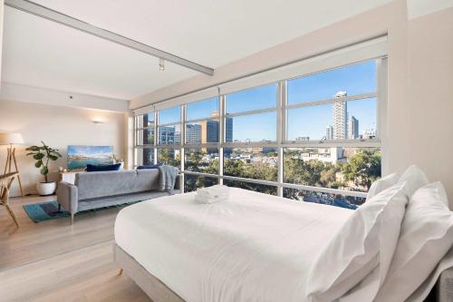 Sun Drenched Apartment in Darlinghurst - image 6