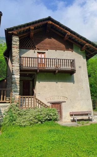 Honorinne's Haus - Maison Gran Praz - Caratteristica casa con Giardinetto in 伊西梅 