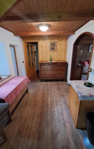 Honorinne's Haus - Maison Gran Praz - Caratteristica casa con Giardinetto in 伊西梅 