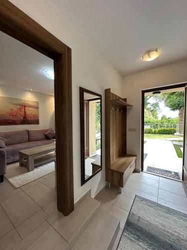 حديقة, فندق ميريديان (Meridian Hotel) in Rafailovici