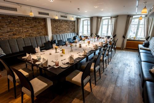 Restoran, Restaurant Hotel Zum Storchen in Waldkirch