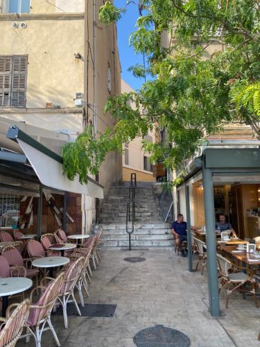 Quai N3 Studio, Parking, Vieux Port de La Ciotat in ลา ซัวตา