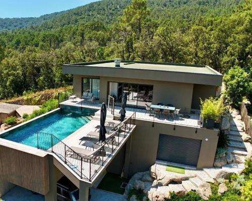 Villa neuve perchée - Vue splendide gîte à louer Forêt d'Albarello
