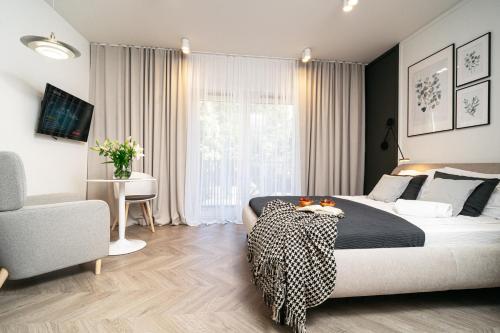 Kwintesencja wygody w Centrum apartamenty 26 i 63 by Apartamenty na dni Wrocław, Breslau (Foto 8)