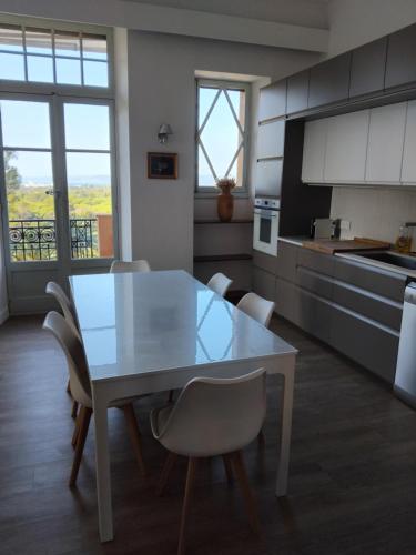 Bel appartement pour 6 personnes avec vue sur le Golfe de St Tropez in Saint-Raphael