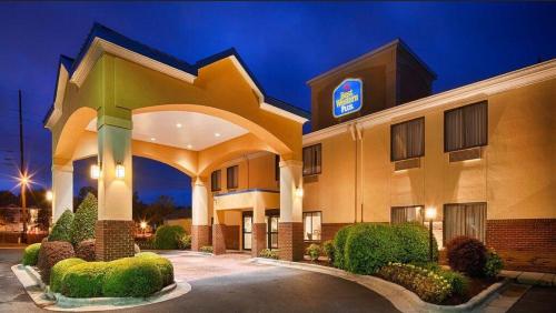 Best Western Plus Suites-Greenville in Wilson Acres