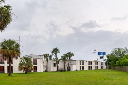 Motel 6-New Orleans, LA - Near Downtown