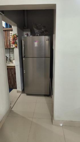 Karachi Gulshan-e-Iqbal Block 3 Furnished 2 Bedrooms Drawing & Dinning Near Disco Bakery-Families ONLY - image 3