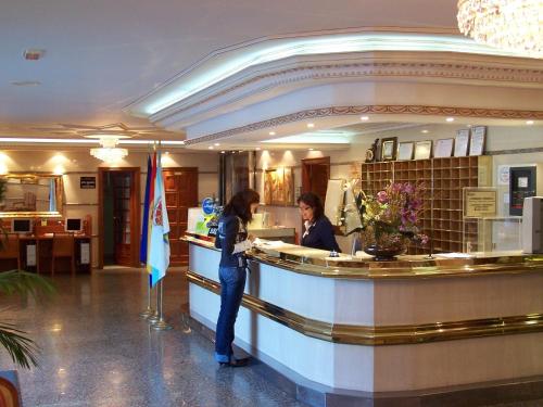Hotel Nuevo Vichona - image 11