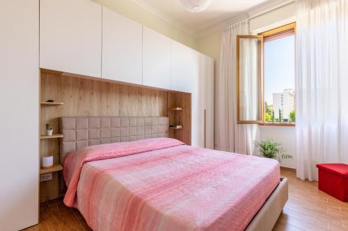 Cozy and Bright Pyramid Apartment, Rome (photo 7)