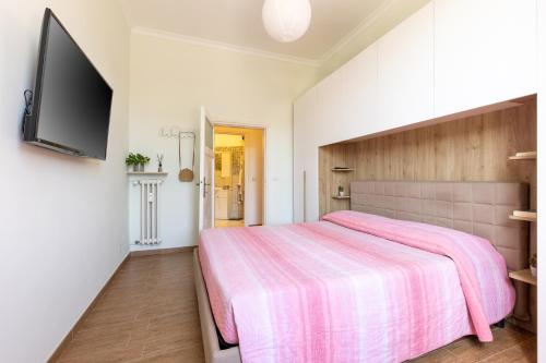 Cozy and Bright Pyramid Apartment, Rome (photo 8)