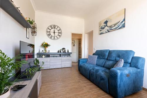 Cozy and Bright Pyramid Apartment, Rome (photo 2)