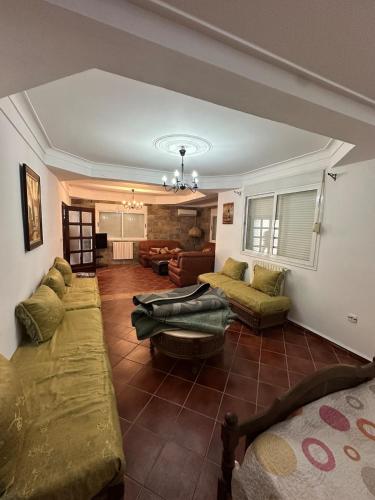 . Superbe Luxury House for rent in Azeffoun