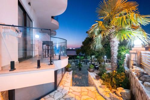 Besimi Apartment - image 14