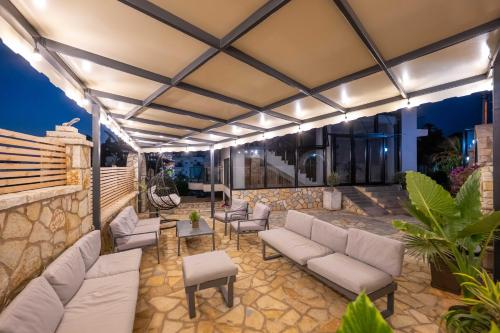 Besimi Apartment - image 8