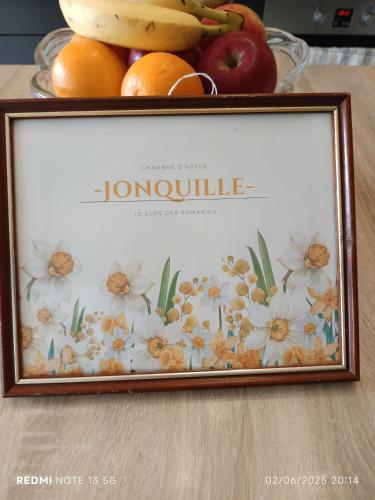 Le clos des Romarins Chambre JONQUILLE in Senmetra