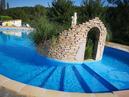 Le clos des Romarins Chambre JONQUILLE in Senmetra