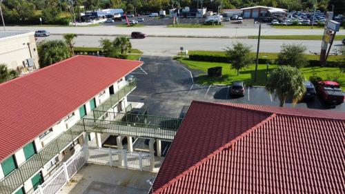 Riviera Motel