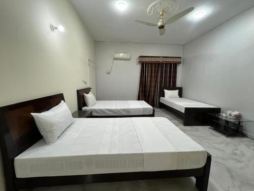 Hotel Royal one - image 3