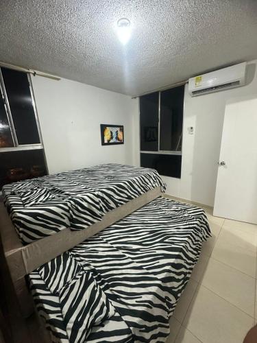 . Apartamento vallenato en Entresierras, 3 HAB- AC, confort
