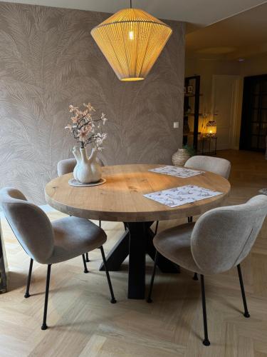 De Witte Gans in ออทมาร์ซุม แกร์น