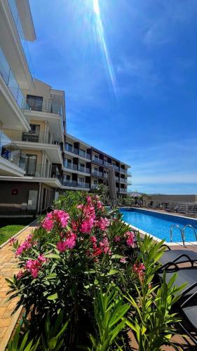 Exterior view of Casa Montenegro Lux Apartment 1 Bedroom 1 livingroom Sea & Pool View