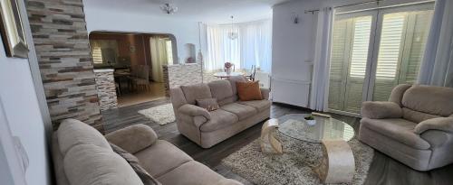 Deluxe Apartment image 9