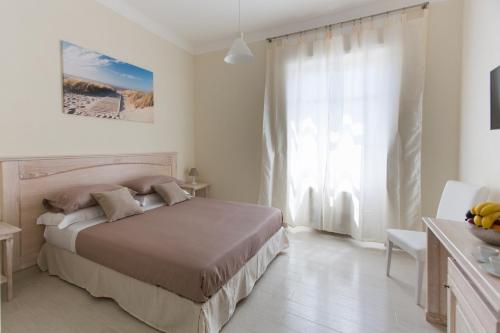 1 double bed, 1 twin bed