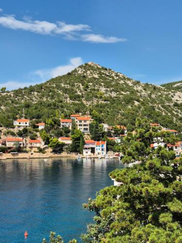 Appartment Marija with big terrace and sea view in Starigrad (Ličko-Senjska)