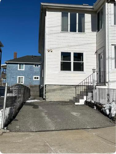 2 Bedroom's, 1 Bathroom,10min-Airport & Boston, 7min-EncoreCasino in 埃弗里特（馬薩諸塞州）