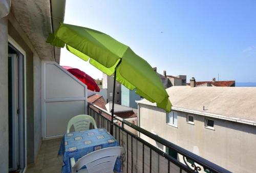 Studio with Balcony and Sea View image 2