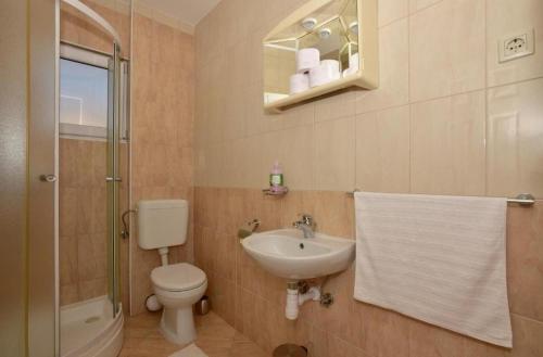 Studio with Balcony and Sea View image 4
