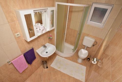 Studio with Balcony and Sea View image 5