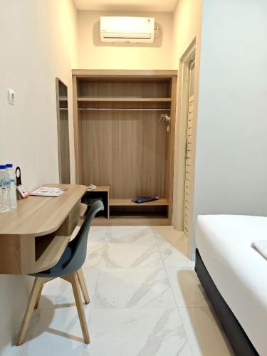El Nipa Hotel Labuan Bajo Room Type - Superior Double Room