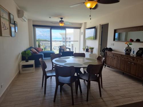 Oceanfront, Caracol Beach in El Pajonal