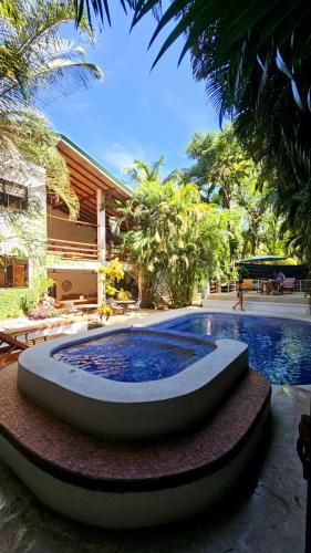 Sleeps 30