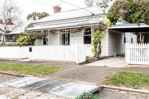 A szálláshely kívülről, Kent House in Ballarat Központ