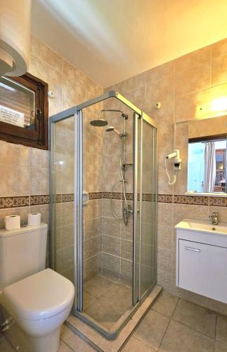 Vannas istaba, Five Fingers Holiday Bungalows in Ozankoy