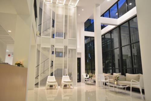Rezt Bangkok, Бангкок