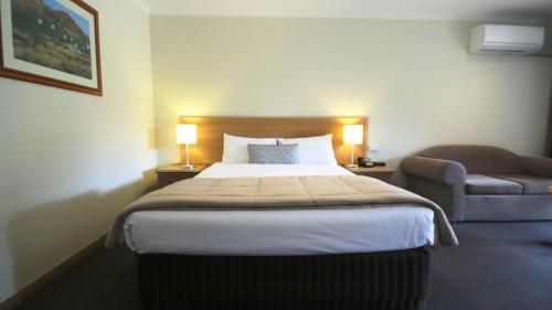 1 queen bed