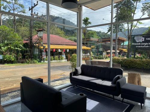 Khao Sok Jungle Hostel