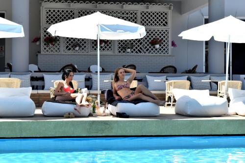 Palm Beach Hotel - Adults only - image 13