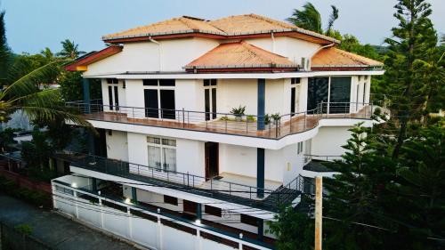 Ocean Villa - image 4